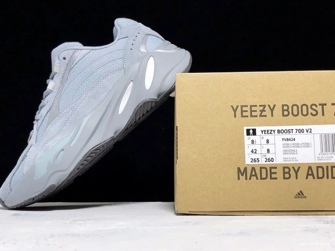 700 Yeezy v2 Boost FV8424 Adidas Hospital Blue 0729
